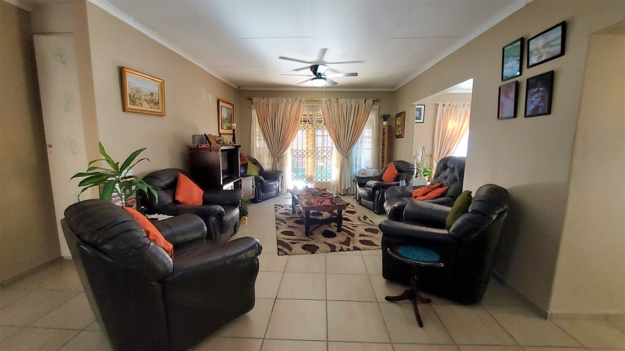 3 Bedroom Property for Sale in Ifafi North West